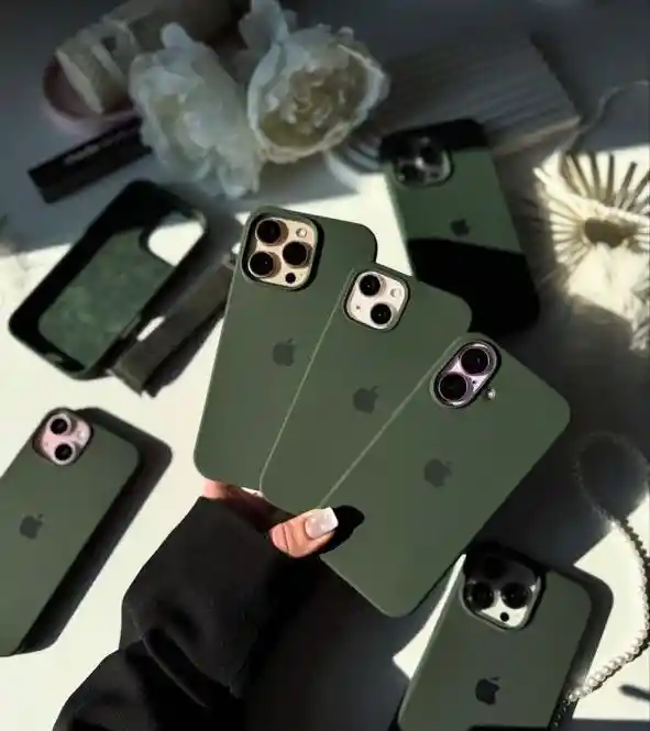 Silicone Case Iphone 13 Pro Max - Verde Oscuro