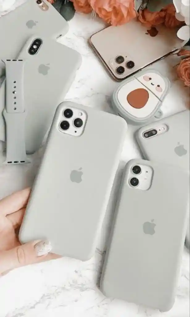 Silicone Case Iphone 16 - Gris