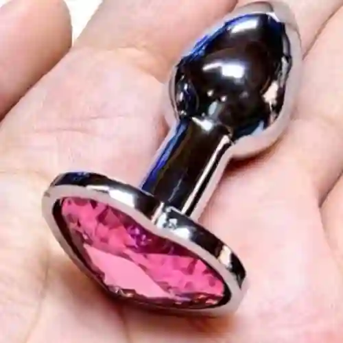 Plug M