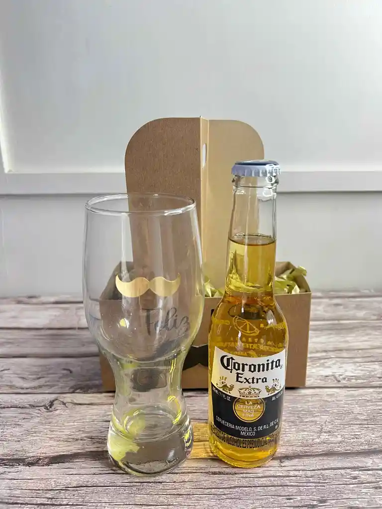 Caja Portavaso Con Cerveza Y Vaso Contramarcado