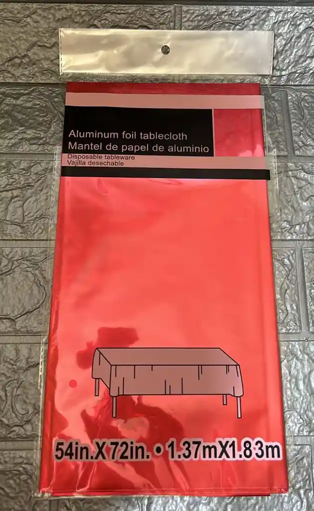 Mantel De Mesa Metalizado Rojo Cumpleaños / Fiesta 1.37m X 1.83m