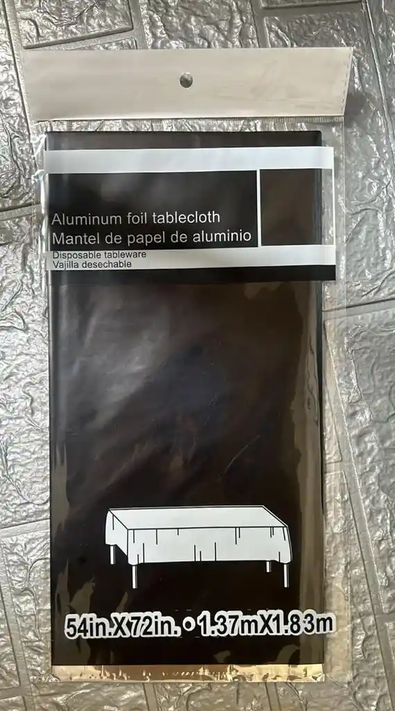 Mantel De Mesa Metalizado Negro Cumpleaños / Fiesta 1.37m X 1.83m