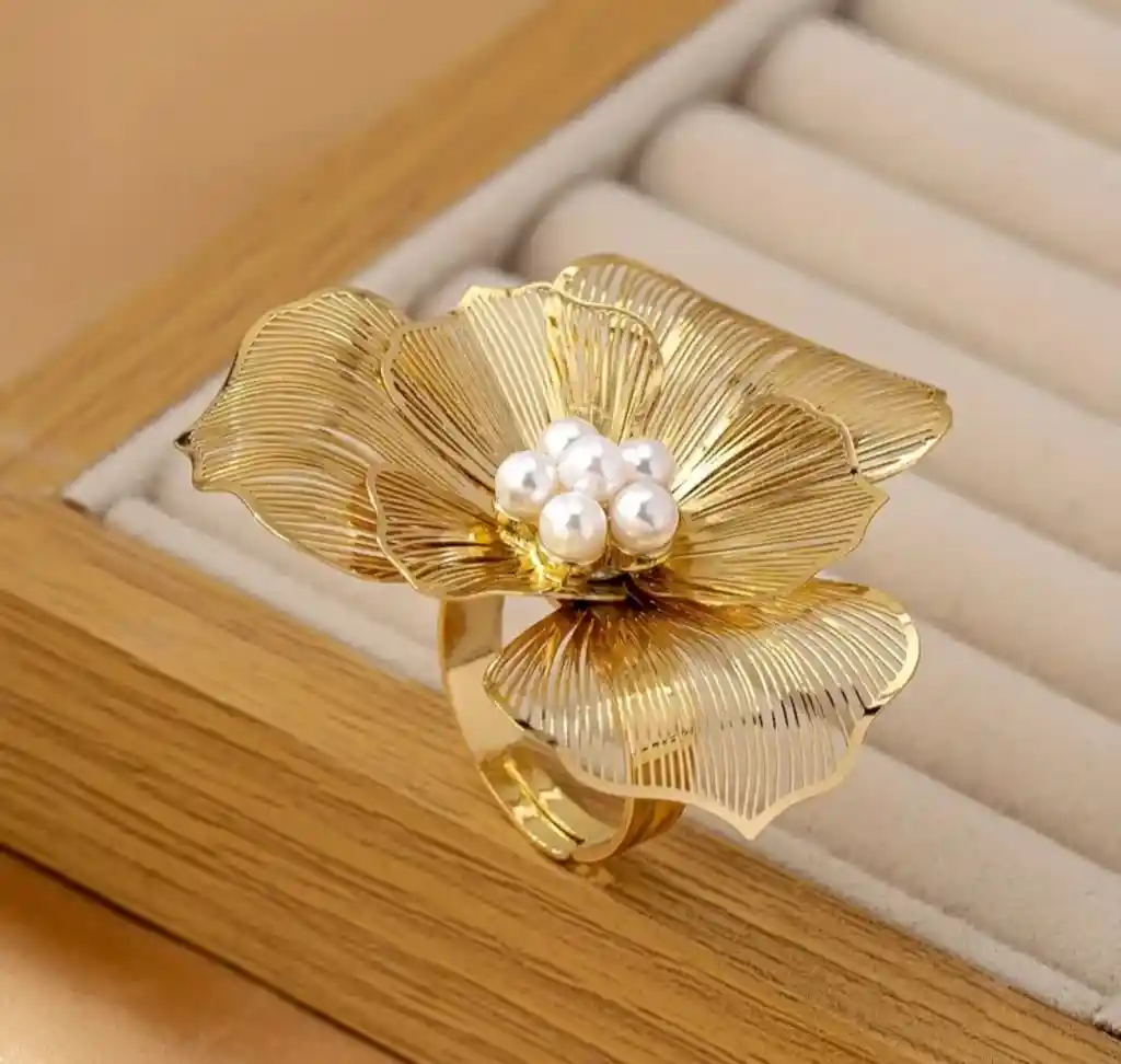 Anillo Reina Dorada