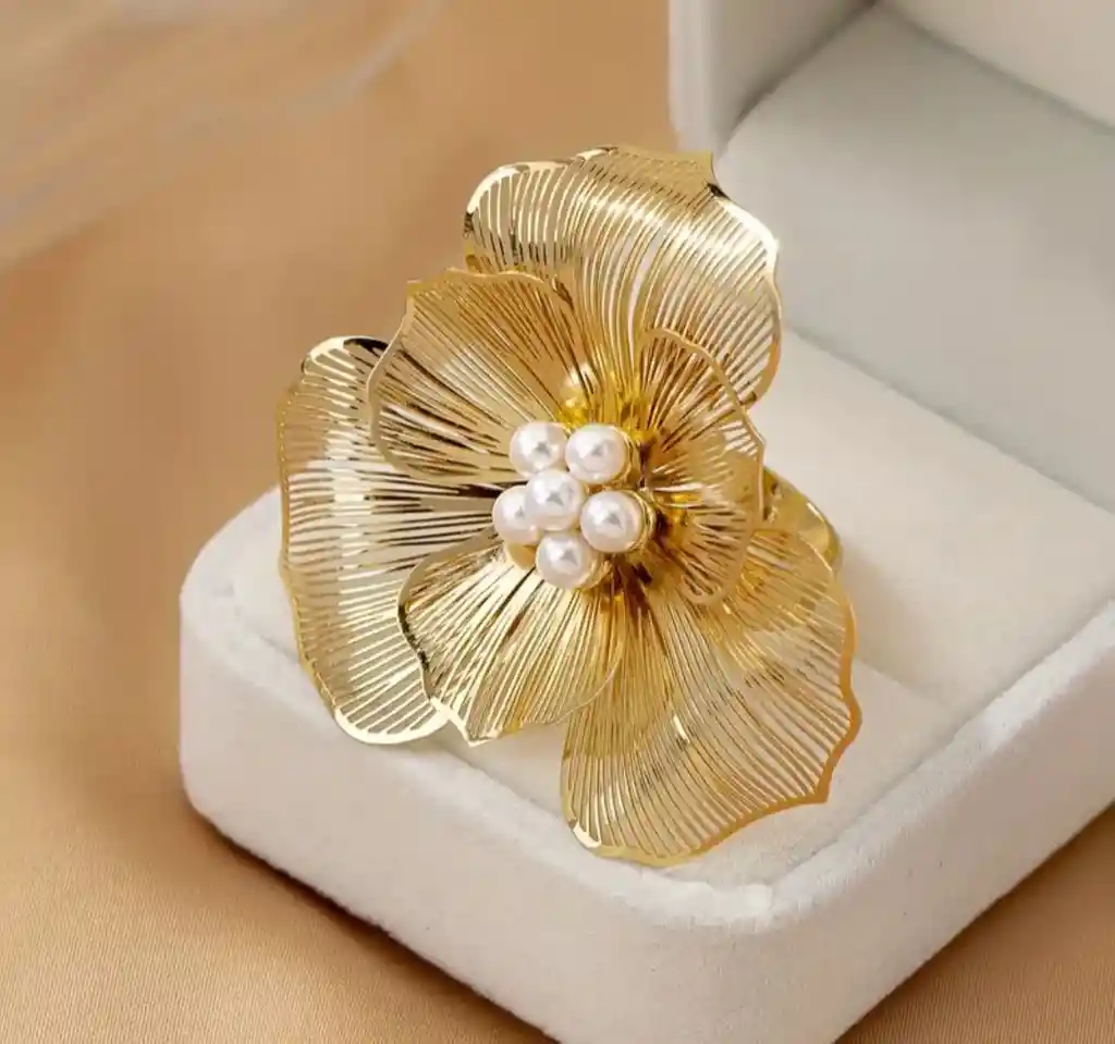 Anillo Reina Dorada