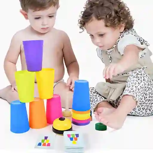 Juguete Didactico De Armar Figuras Con Vasos