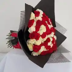 Bouquet Con Flores