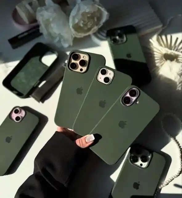 Silicone Case Iphone 14 Pro Max - Verde Oscuro