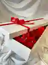 Caja Deluxe 24 Rosas Rojas