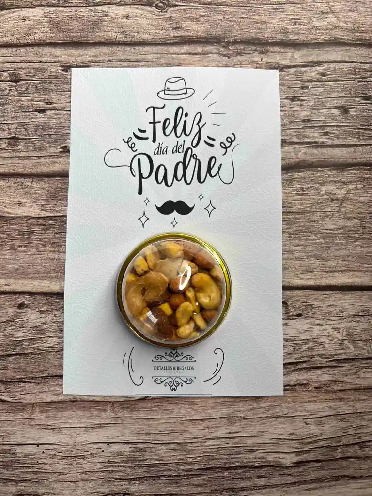 Tarjeta Especial De Padres Con Domo Mini Frutos Secos
