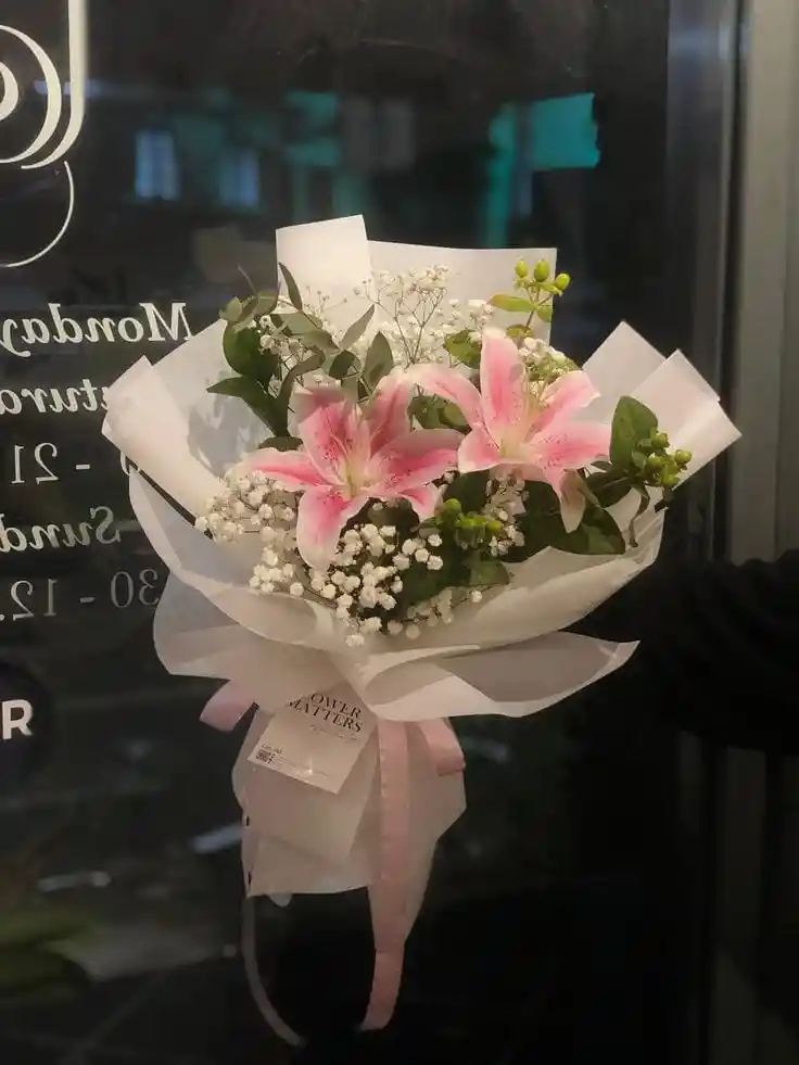 Ramo De Lirios: Pura Elegancia Para Enamorar