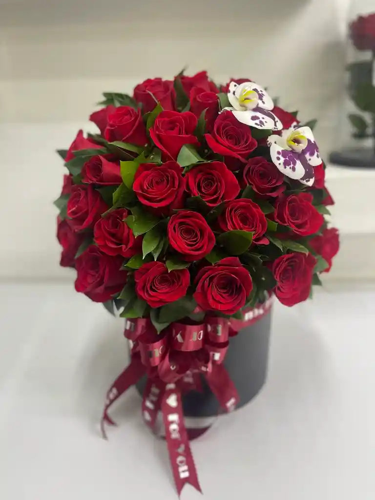 Rosa En Cilindro Mediano