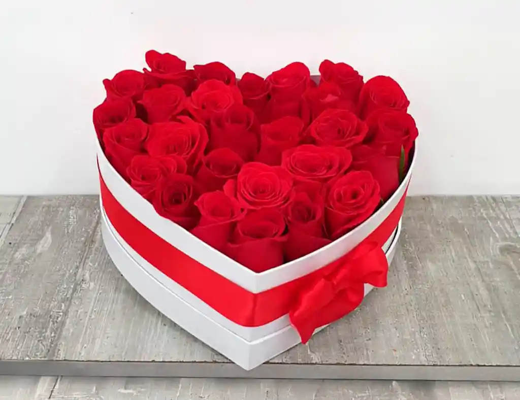 Caja Corazón Con Rosas