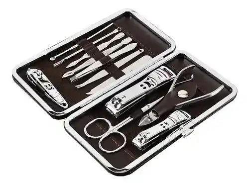 Set Manicure Kit Aseo Personal Profesional Estuche Viajero Color Café Diseños X12 Piezas