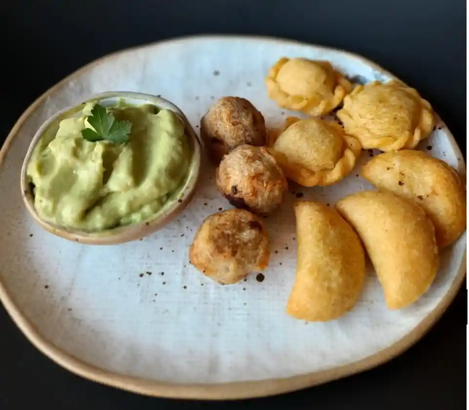 Empanadas Cocteleras