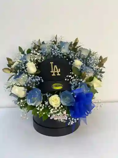 Cilindro De Rosa Y Gorra