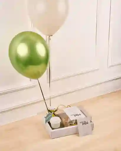 Desayuno Sorpresa Para Papá Con Globos, Empanadas, Waffle De Chocolo Y Sandwich
