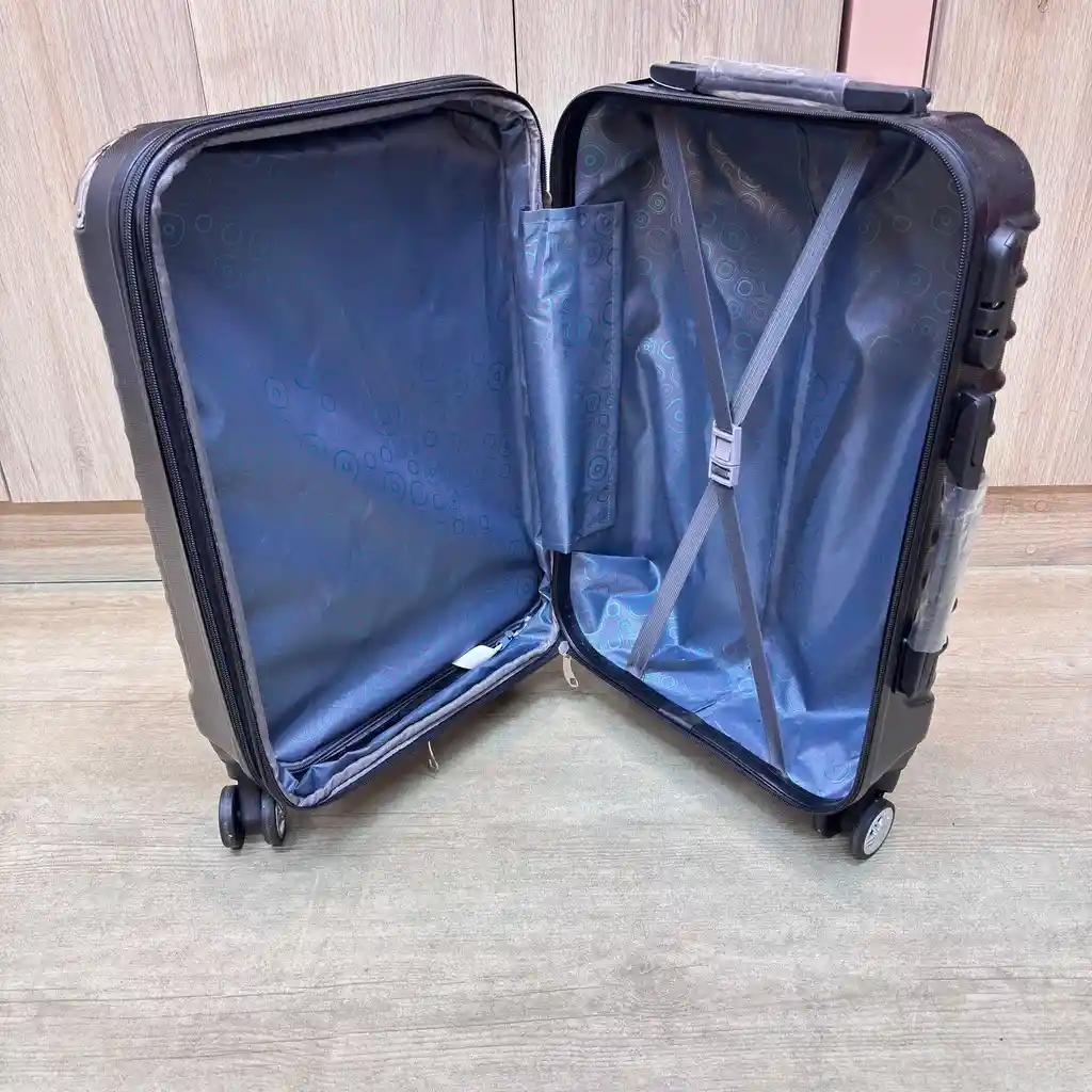 Maleta De 10kg Expandible Color Negro Abs