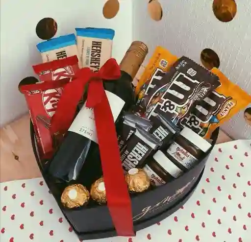 Regalos, Sorpresas, Hombre, Mujer, Padre, Mama Papa Madre Vino Chocolates