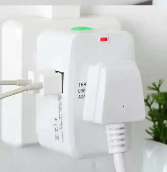 Adaptador Convertidor Enchufe Europeo Universal Viaje 2 Usb
