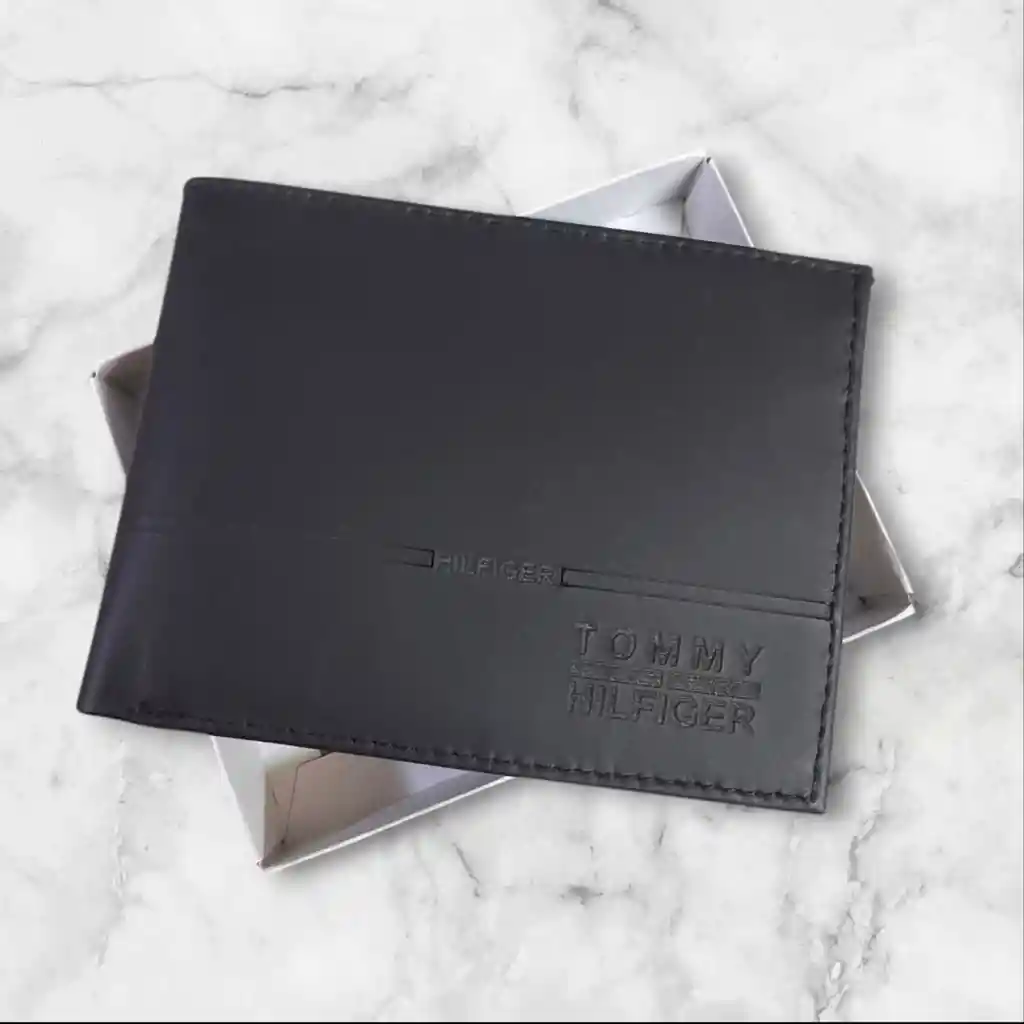 Billetera Hombre Tommy Hilfiger Cuero Genuino De Alta Calidad Color Negro - Grabado