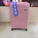 Maleta De 32kg En Color Rosado Aw