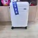 Maleta De 32kg En Color Blanco Aw