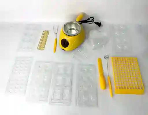Olla Fundidora De Chocolate Con Accesorios