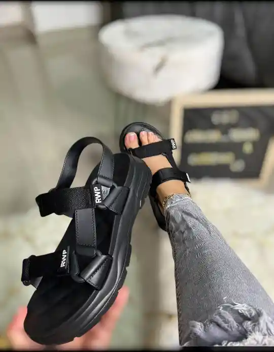 Sandalias Deportivas Para Dama Talla 40