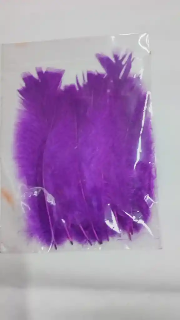 Plumas Surtidas ( Color Morado )