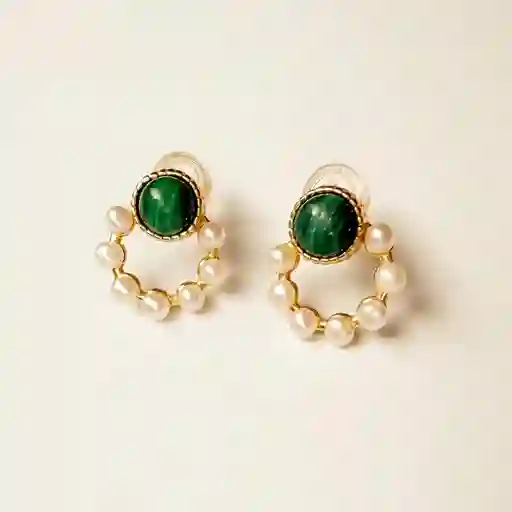 Aretes De Malaquita Natural Con Perlas – Plata S925 Con Baño En Oro De 18k