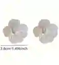 Aretes Flor Plateada