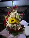 🌺 Arreglo Floral Tradicional, Rosas, Lirios, Girasoles