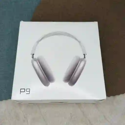 Diademas P9 Gris Con Blanco / Conexion Bluetooth / Auxiliar / Micro Sd / Radio
