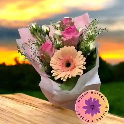 Flores Bouquet Rosas Y Una Gerbera