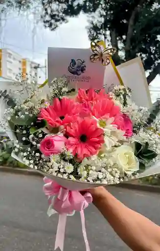 Arreglo Primaveral De Gerberas Y Rosas