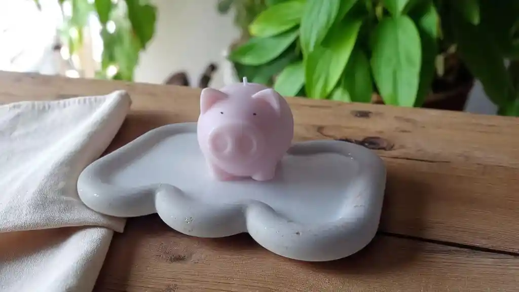 Base Decorativa En Resina Epoxica Y Yeso - Incluye Cerdito