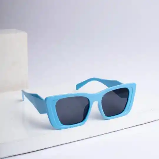 Lentes De Sol Con Estuche Rigido De Lona 004