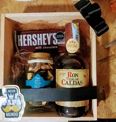 Caja Especial Para Tí ( Ron, Frutos Secos, Chocolates)