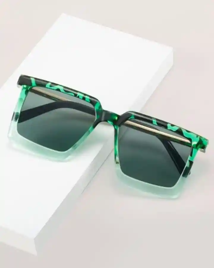 Lentes De Sol Con Estuche Rigido De Lona 016