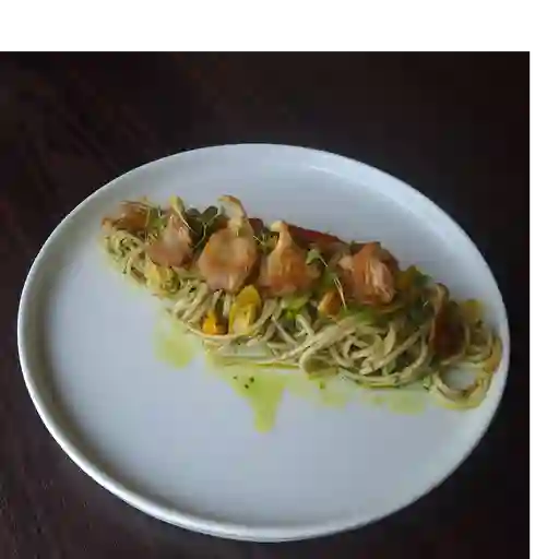 Espagueti al pesto vegetariano