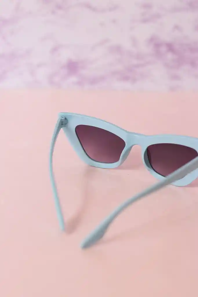Lentes De Sol Con Estuche Rigido De Lona 021