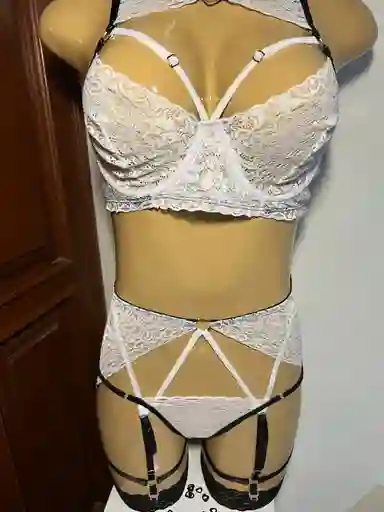 Set Hera B