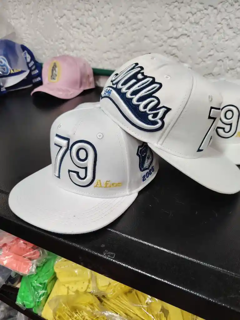 Gorra 79 Años Millos Blanca Adulto