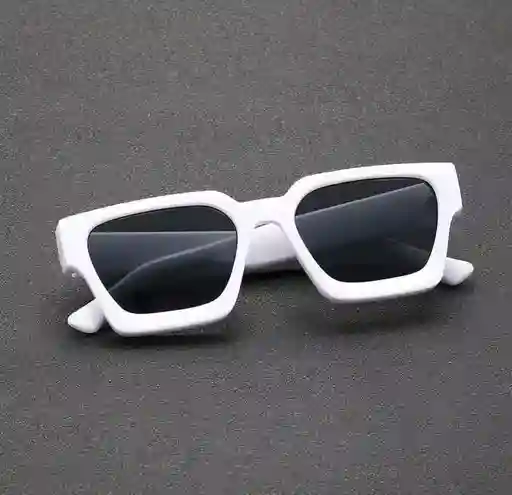 Lentes De Sol Con Estuche Rigido De Lona 024