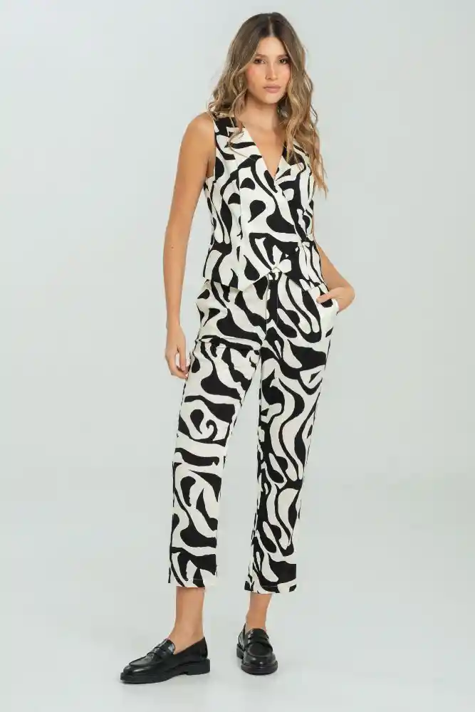 Pantalon Kylie Color Negro Talla 8