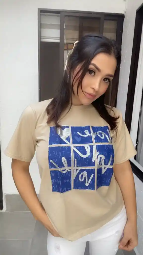Camiseta Love