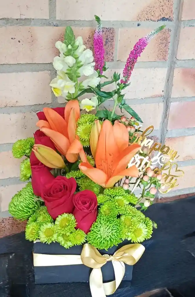 Caja Rosas Y Lirios