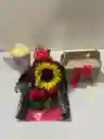 Bouquet Girasol + Rosas + Capuccino Saludable + Sandwich A Base De Proteina + Vegetales