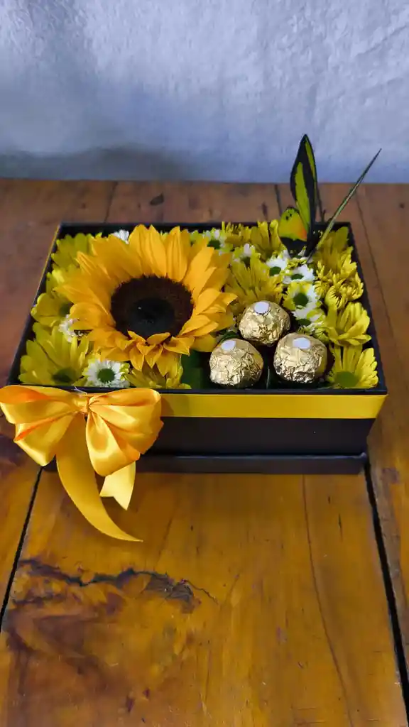 Caja Con Girasoles