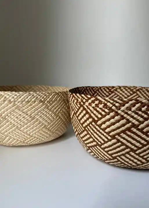 Panera Tejida Palma De Iraca Oscura Sin Tapa 25*12